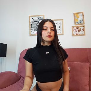 Model - Gaby Queens pussy