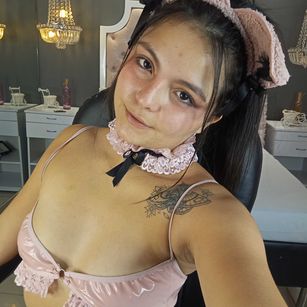 Model - Gaby Queens blowjob