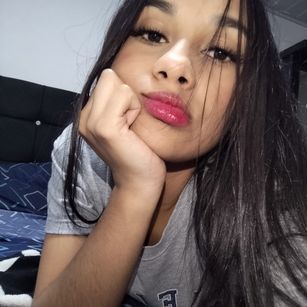 Model - Lucy Owens femdom