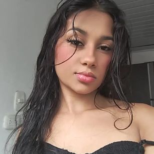 Model - Lucy Owens fetish