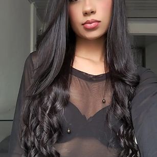 Model - Lucy Owens joi