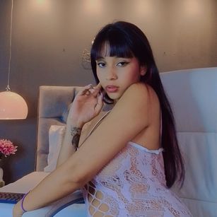 Model - Noa Dream young