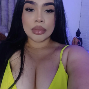 Model - Emma Becket squirt