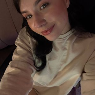 Model - Jenna brunette