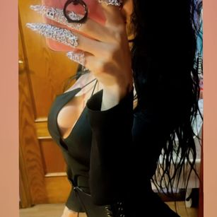 Model - ANDREE_BLOSSOM latina