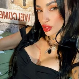 Model - ANDREE_BLOSSOM deepthroat