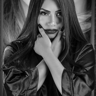 Model - AlexaRiios feet