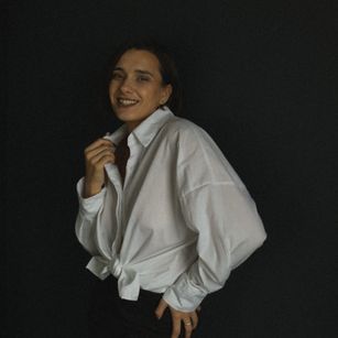 Model - VRousesLove dirtytalk