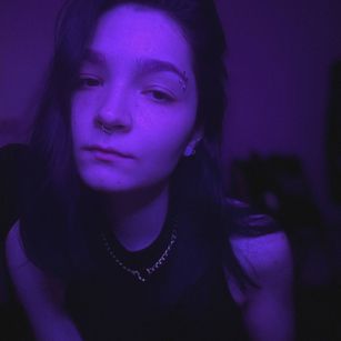 Model - Linda smalltits