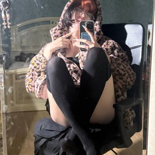 Model - Lorelei smalltits