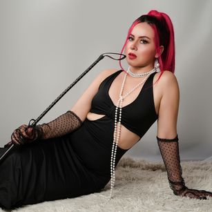 Model - Candy bondage