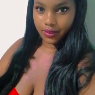 Model - Maria Jose deeptrhoat