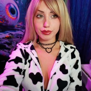 Model - AubreyRock cei