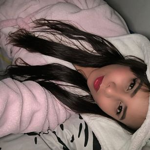 Model - Shenner somoke