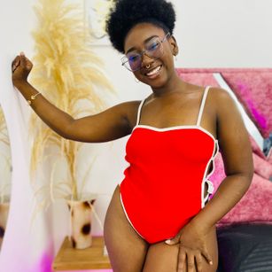 Model - Zahhy Kisses lovense