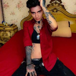 Model - KennyXX smalltits