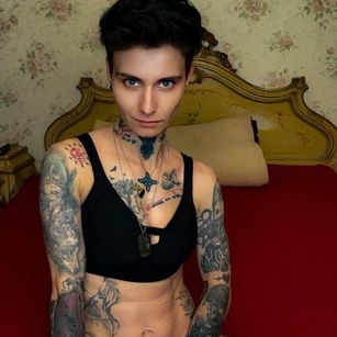 Model - KennyXX skinny