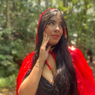 Model - Valen Rosse cei