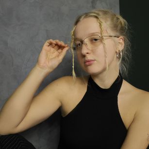 Model - SummerStone smile