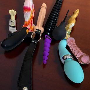 Model - Vaneza Garcia footfetish