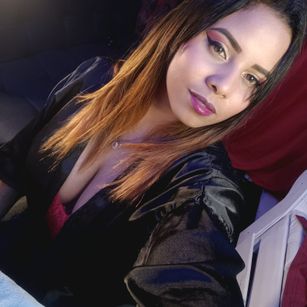 Model - Shenner feet