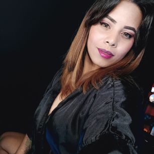 Model - Shenner brunette