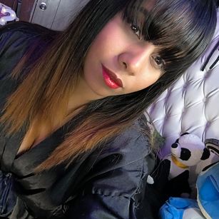 Model - Shenner feet