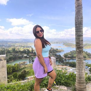 Model - Shenner feet