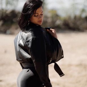 Model - Busty  Tiffany roleplay