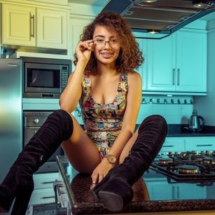 Model - Gaby smalltits