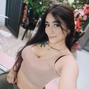 Model - Lexxiee Haze cum