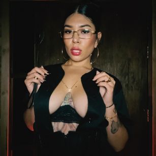 Model - Exotic Delirium bigboobs