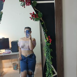 Model - Katy Elliot squirt