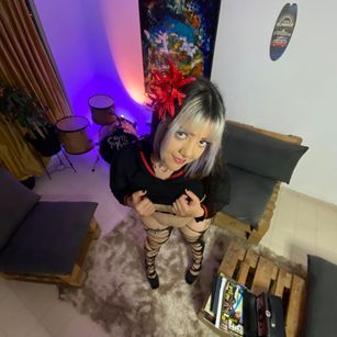 Model - CharlotteMyers striptease