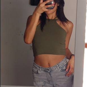 Model - Nayara_Macherano petite