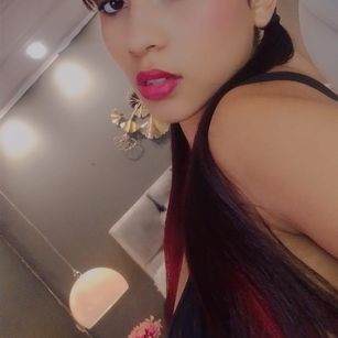 Model - Noa Dream deepthroat