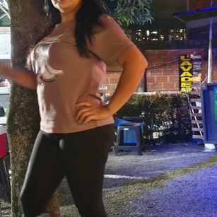 Model - CelenyaSweet COQUETTE