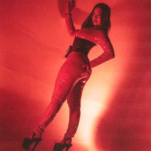 Model - Tania Velvett gagging