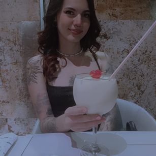 Model - VeroJenkins teen