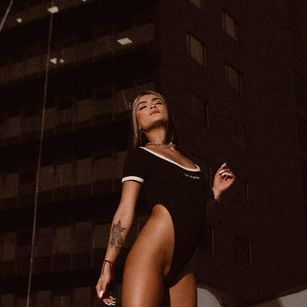 Model - Luisa Jonnes latina