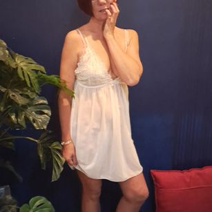 Model - SashCarter MILF