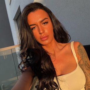 Model - Casiana openmind