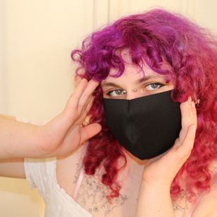 Model - Charlotte mask