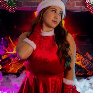 Model - Valen Taylor deepthroat