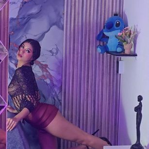 Model - LissaWild bdsm