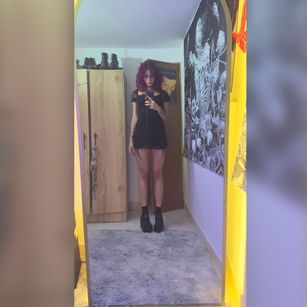 Model - Summer humillation