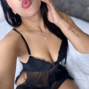 Model - April Silver bigass