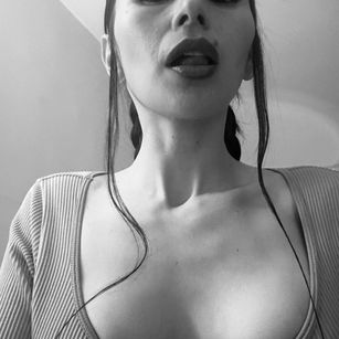 Model - Anastasia Steele toy