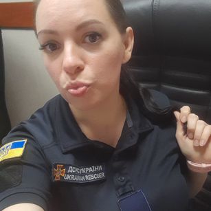 Model - LadyFirefighter polite