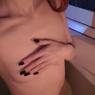 Model - Lady Biscuit petite